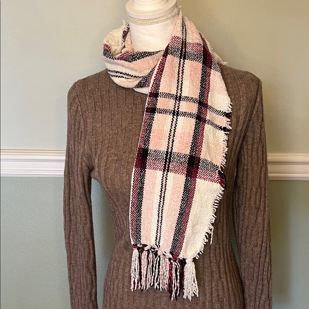 "Winter Clearance" Style & Co. Cream and Black Checkered Scarf
